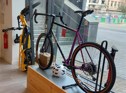 Intérieur magasin de vélos Services Paris